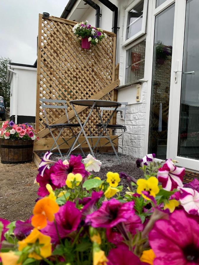 Old Nursery Coity Exterior foto